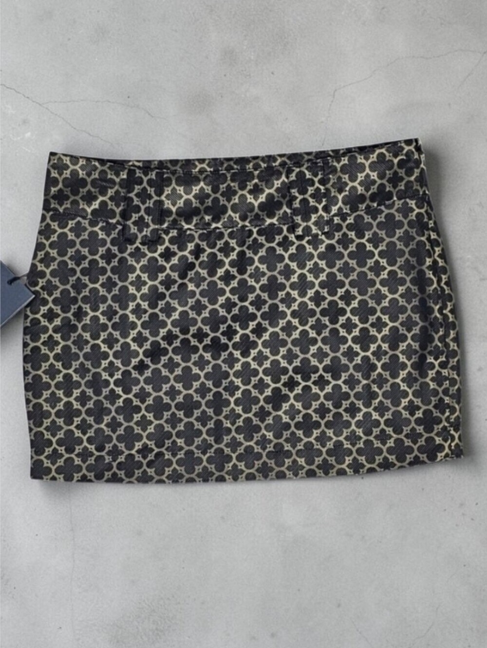 BITTEN x SARAH JESSICA PARKER | SILHOUETTE MINI SKIRT - NWT!